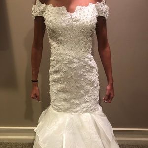 Jasz Couture Prom Dress - Size 00